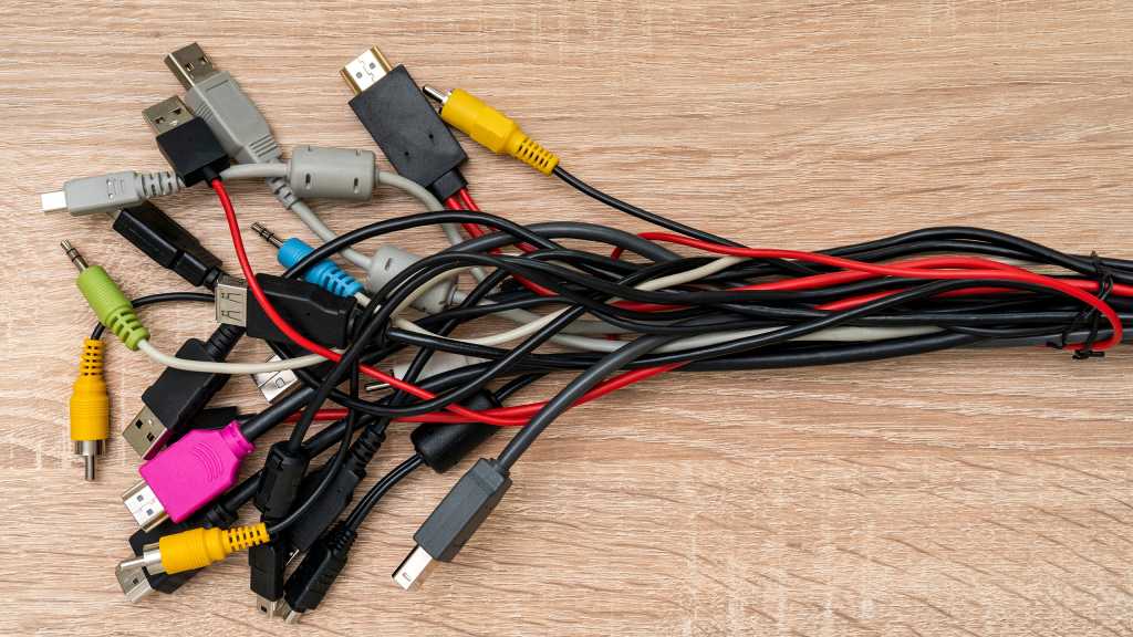 Image: Kabelsalat aufrÃ¤umen: Diese Tricks schaffen Ordnung