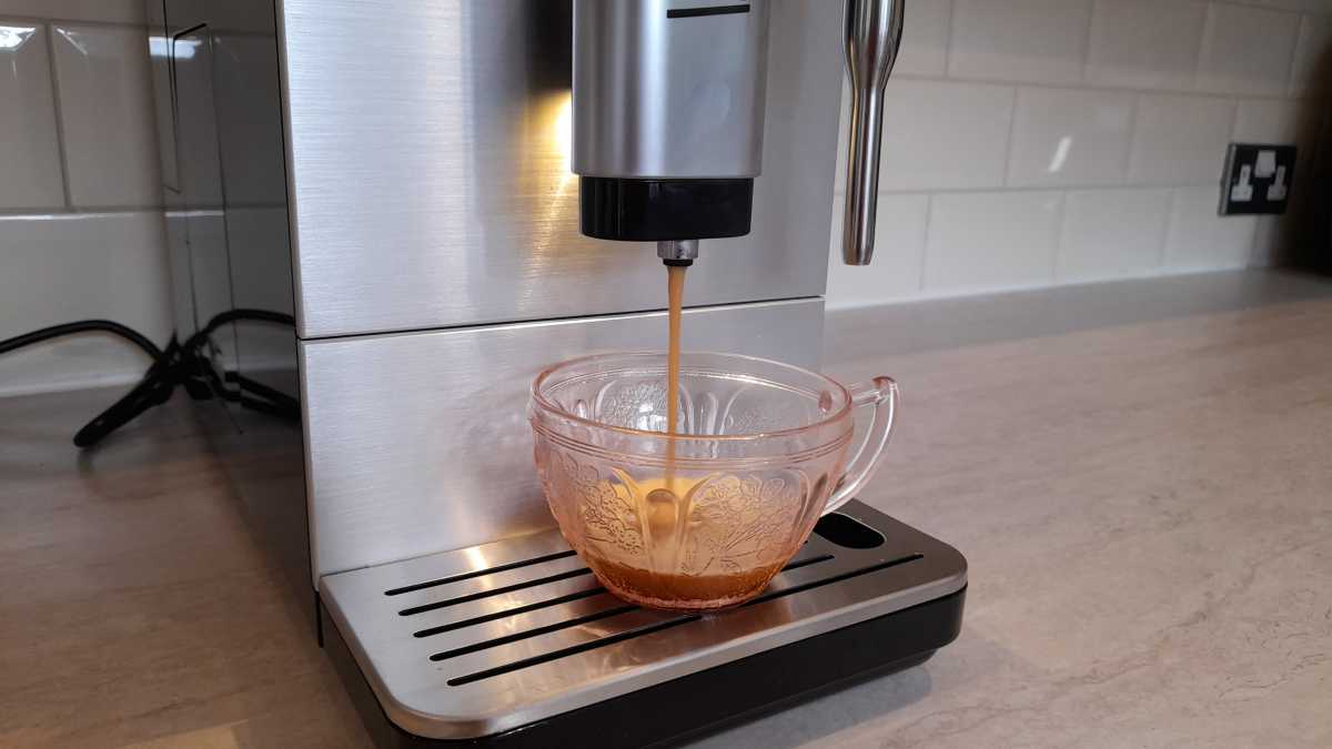 Beko Bean To Cup Coffee Machine CEG5301 Review: Espresso made easy