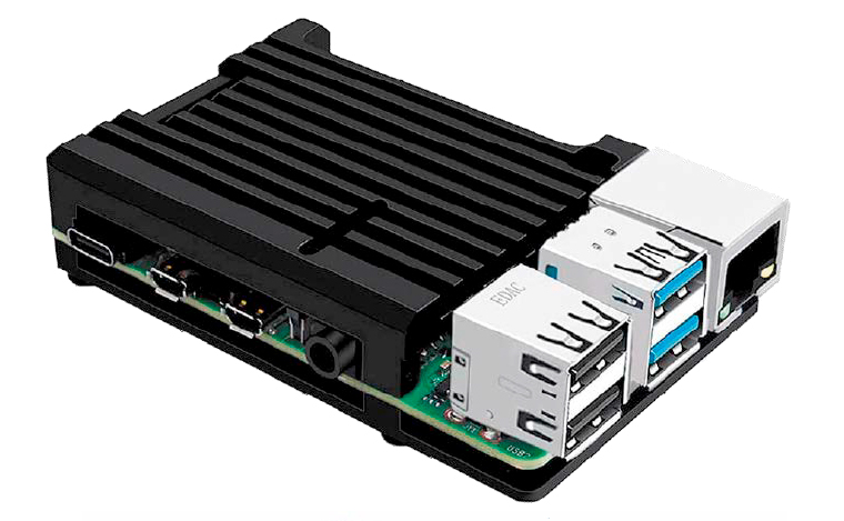 Kühler Raspberry Pi: Der Kühlkörper dient hier zugleich als Gehäuse. Beim Raspberry Pi 4 ist ausreichende Kühlung damit auch unter hoher Last gewährleistet.
