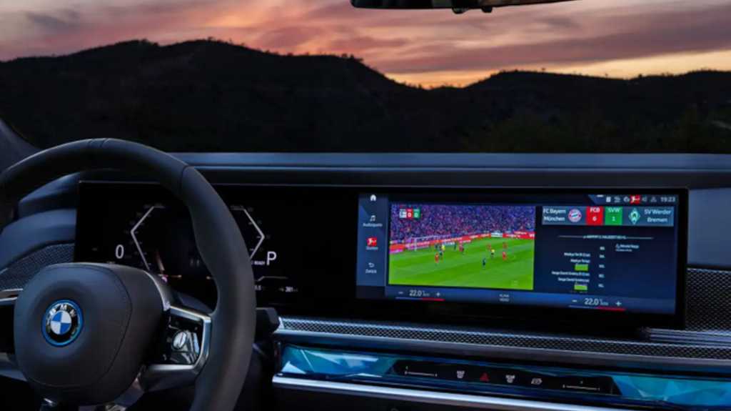 Image: Audi, BMW und Mercedes prÃ¼fen: FuÃball-Bundesliga in die Autos streamen