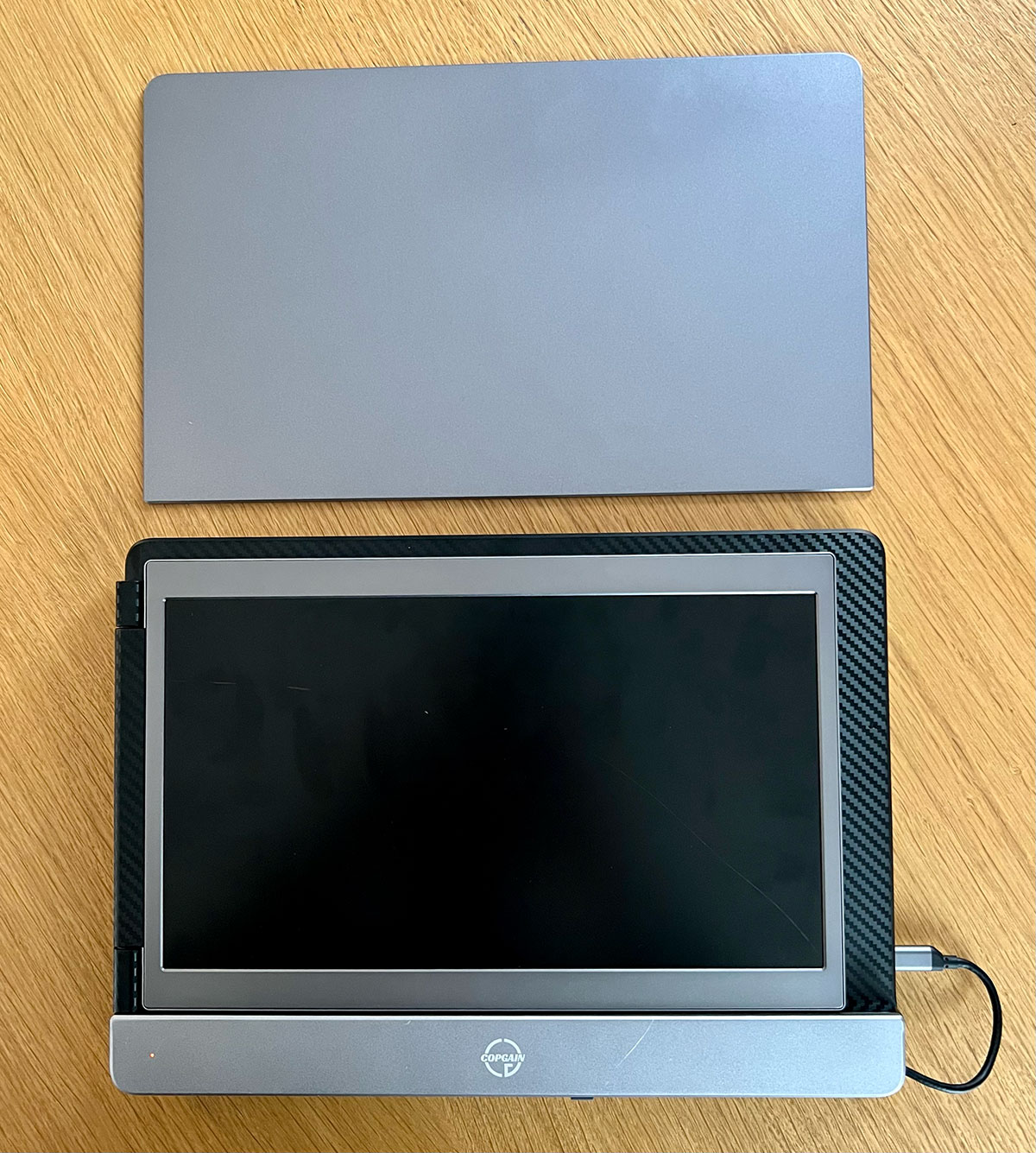 CopGain Dual Laptop Screen Extender review Portability with a very