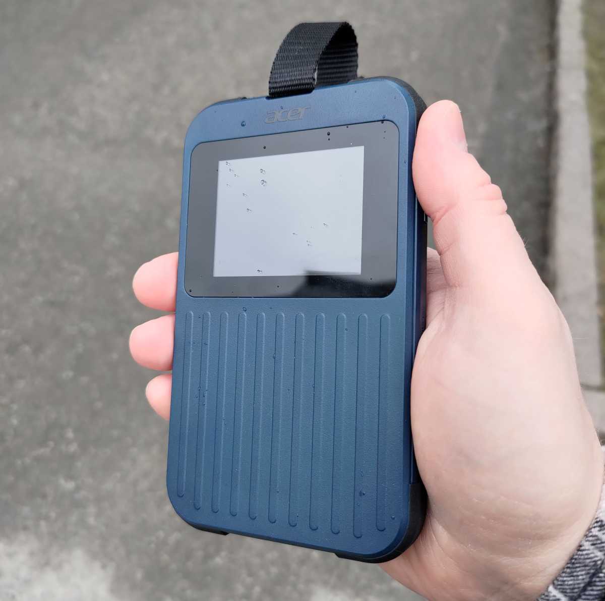 Acer Enduro Connect M3 stänktålig