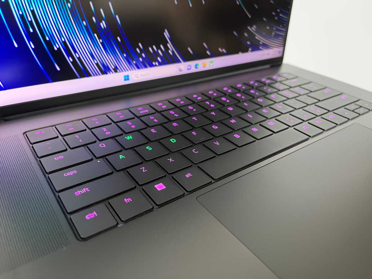 Razer Blade 16 keyboard