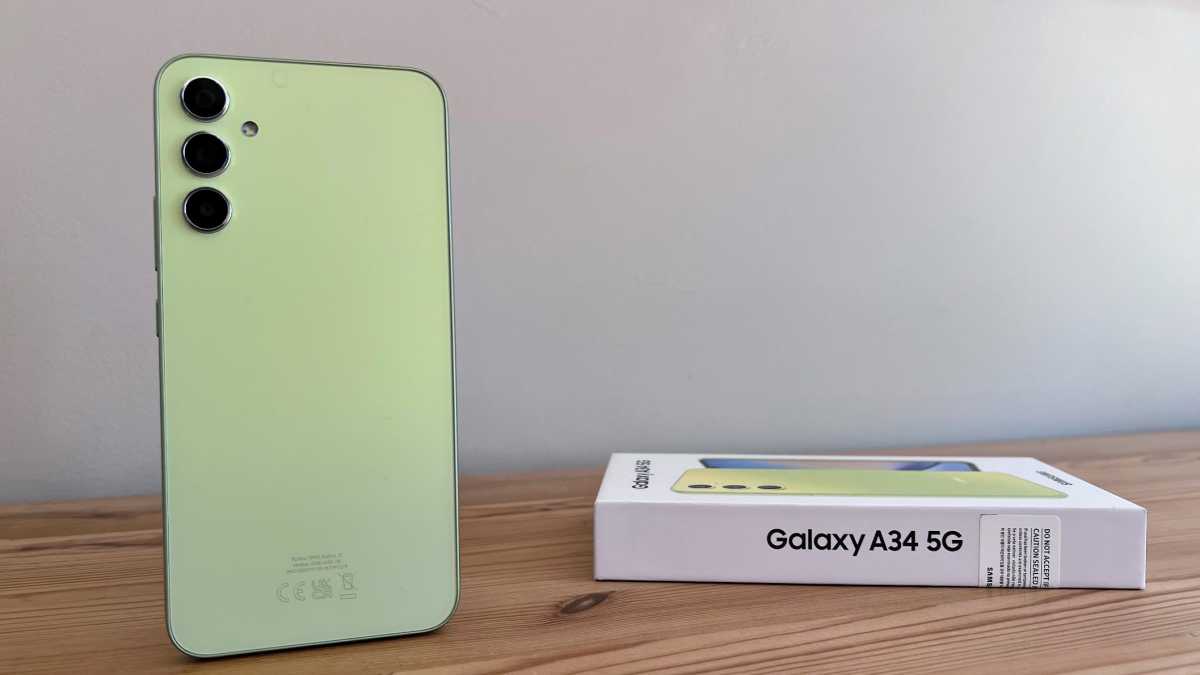 El Samsung Galaxy A34 en el color Awesome Lime