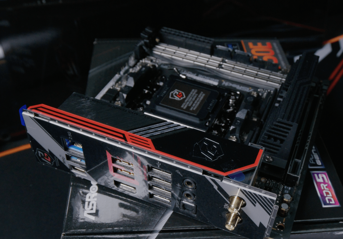 ASRock B650E PG-ITX WiFi