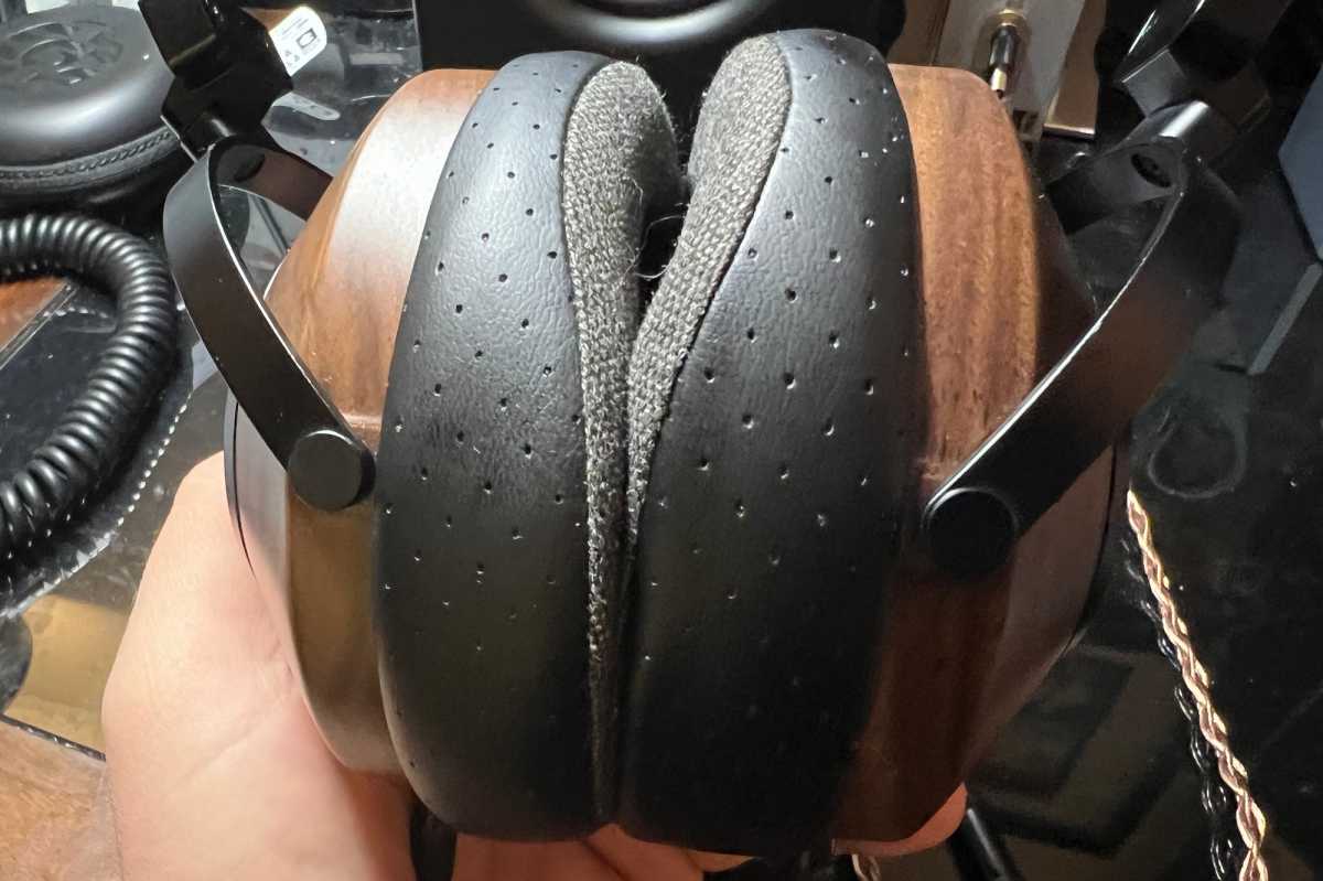 Sivga SV023 headphone earpad details