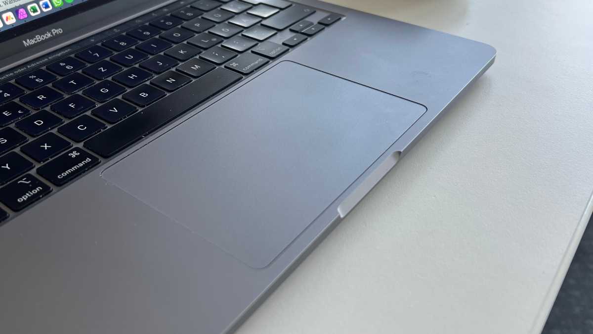 Nahaufnahme des Trackpads eines Macbook Pro 13"