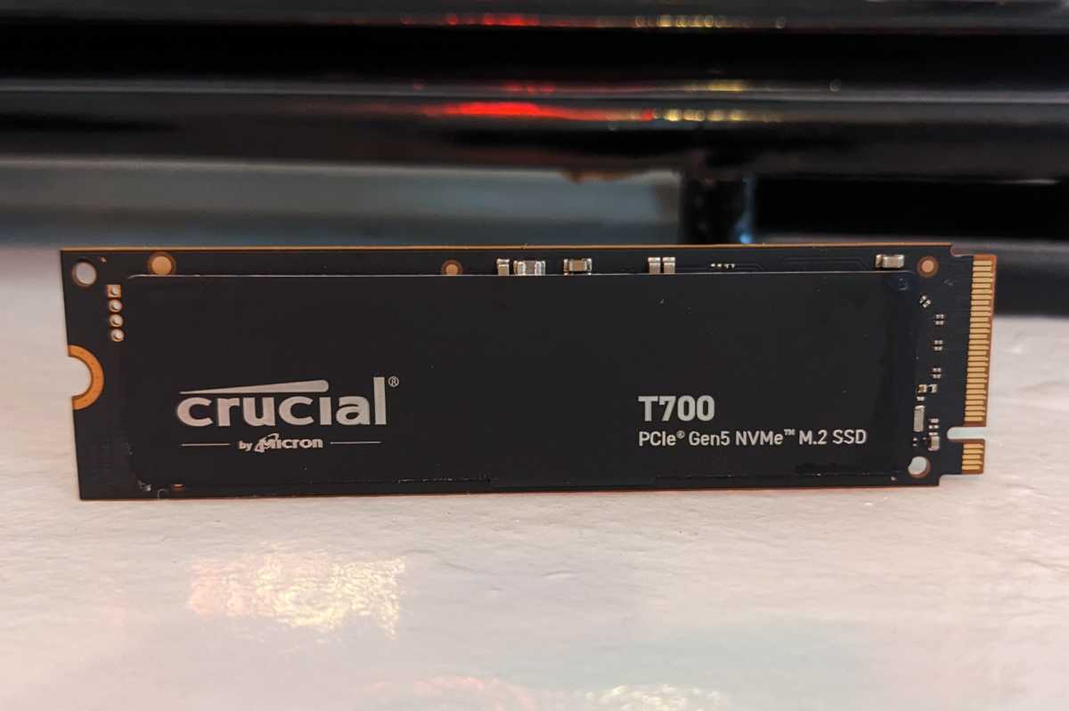 Crucial T700 2TB TLC NAND Flash PCIe Gen 5 x4 NVMe M.2 Internal