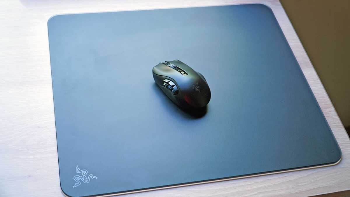 Razer Atlas is a Tempered Glass Mousepad Priced at $99 - Zilbest