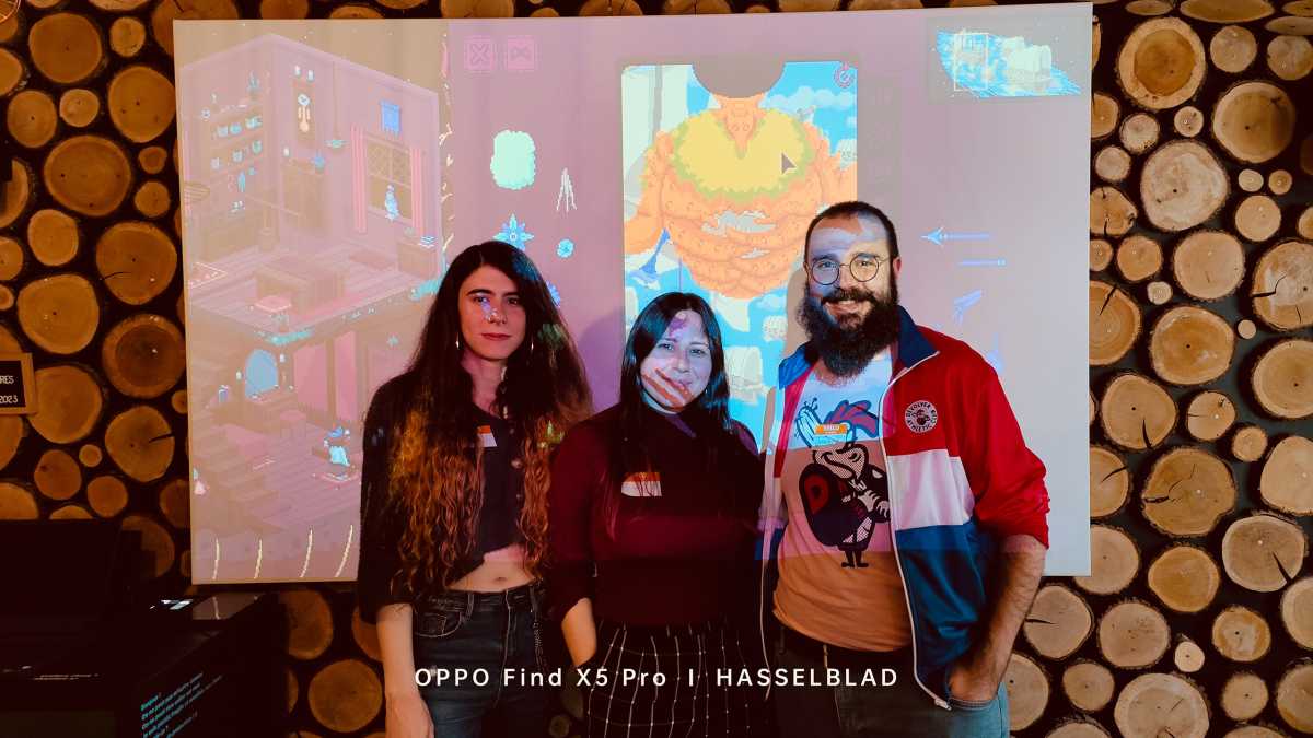 Paula, Marina und Jordi: Obwohl The Cosmic Wheel Sisterhood ein gutes Jahrtausend von Lore an Bord hat, wurde es nur von diesen drei Spaniern entwickelt. Mega-Respekt!