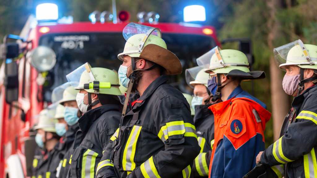 Image: Smartwatch lÃ¶st GroÃeinsatz im Bayerischen Wald mit Hubschrauber, Feuerwehr, Polizei und Rettungswagen aus