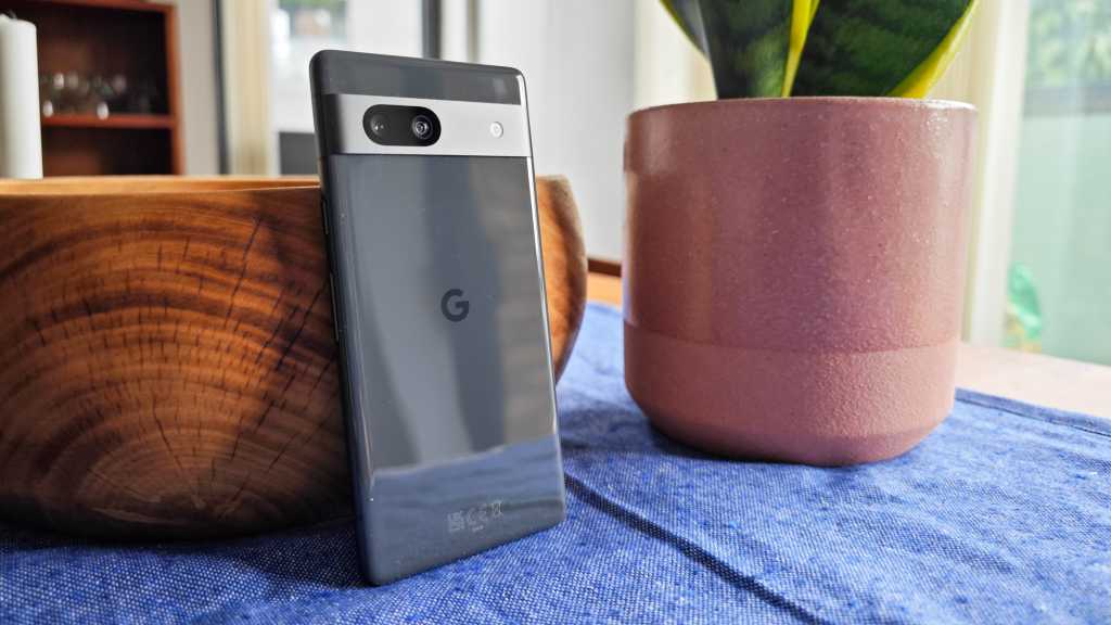 Image: Google Pixel 7a: Bestes Mittelklasse-Smartphone im Test