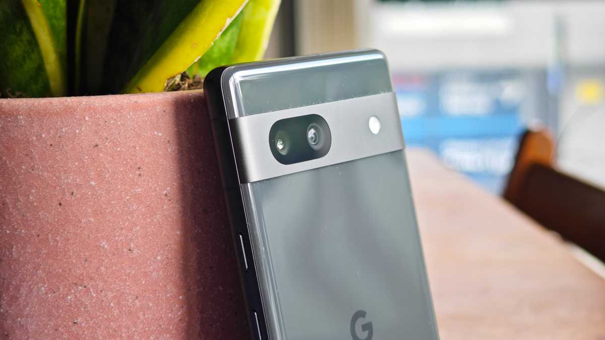 Google Pixel 7A Review: The New Midrange Standard