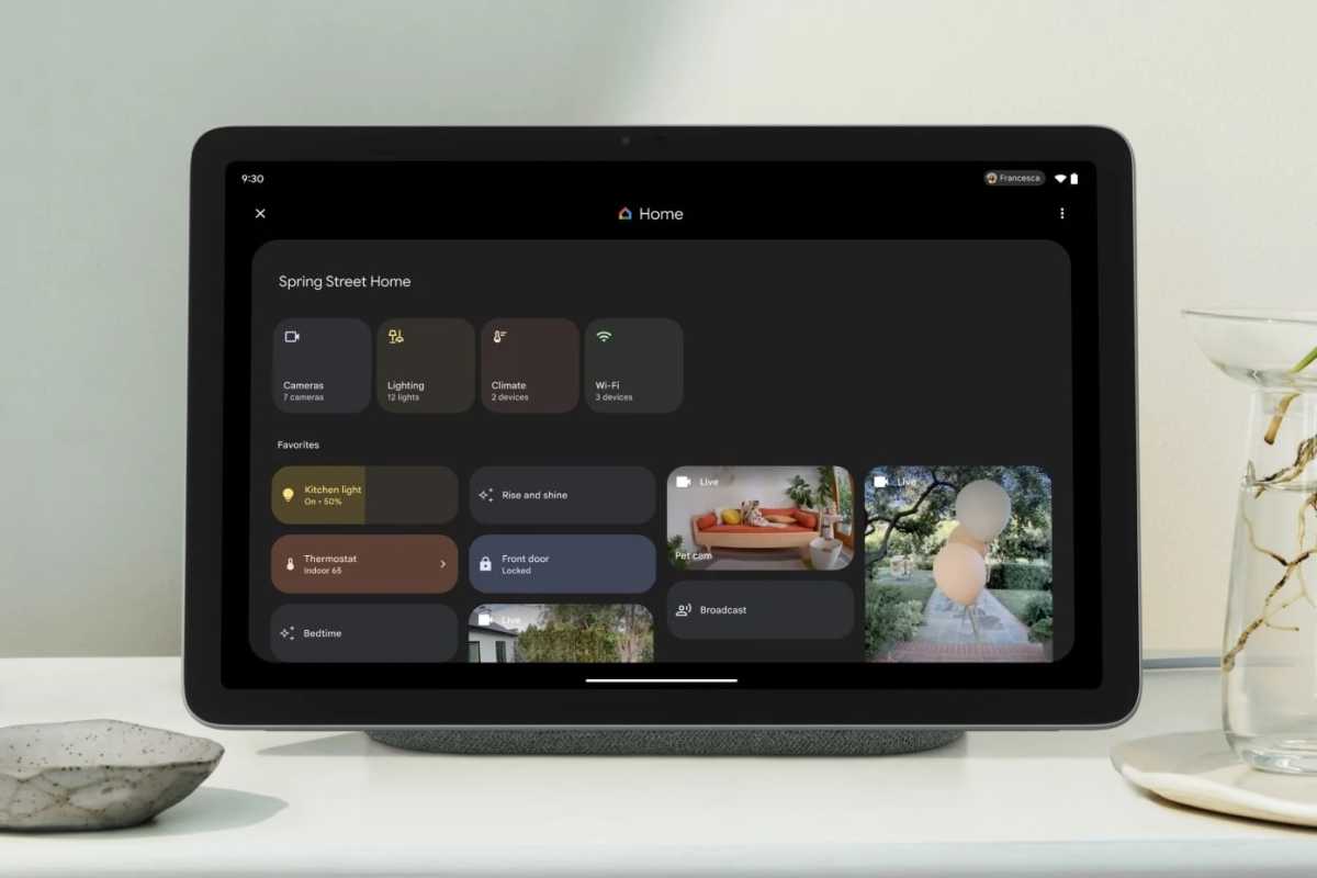 Google Pixel Tablet with smart home hub