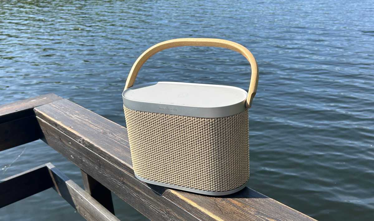 Beosound A5