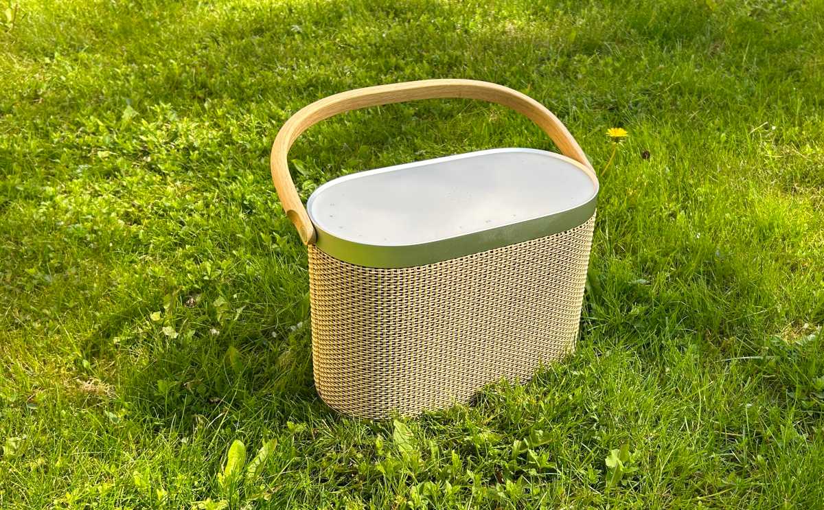 Beosound A5