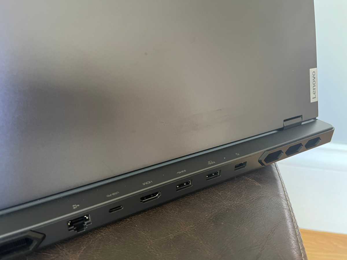 Lenovo Legion ports