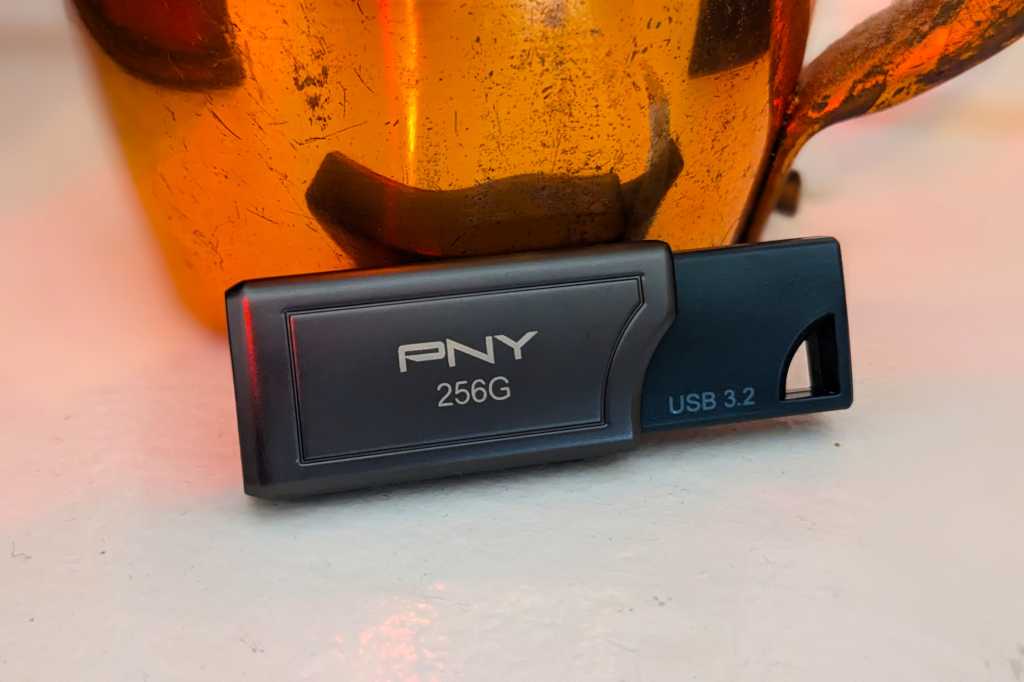 Image: PNY Pro Elite V2 im Test: Dieser USB-Stick verbirgt eine schnelle, groÃe SSD
