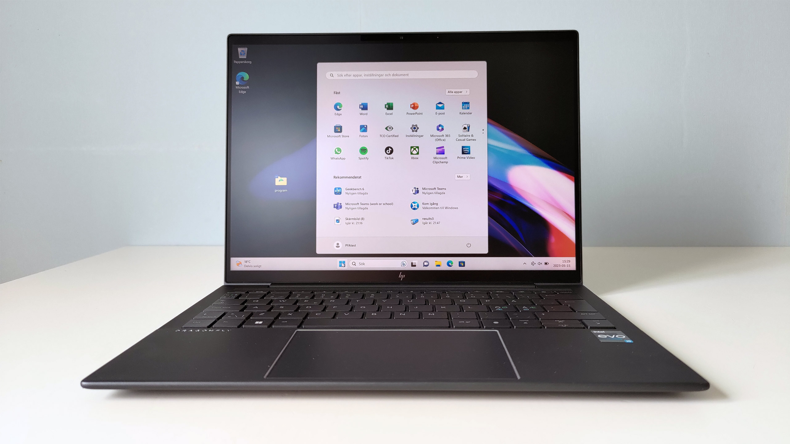 HP Dragonfly G4: Lätt och lyxig jobb-laptop