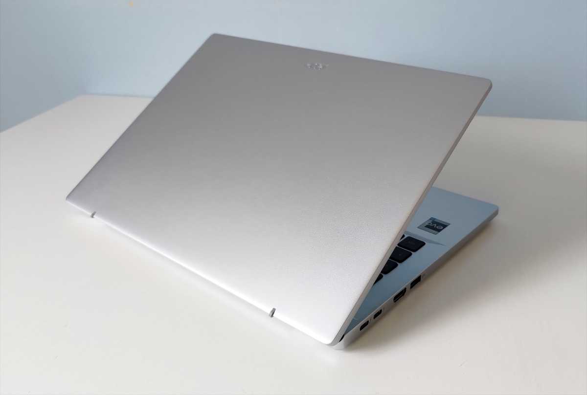 Acer Swift Go 14 rear