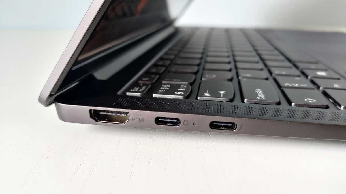 Lenovo Yoga Slim 6 14 portar