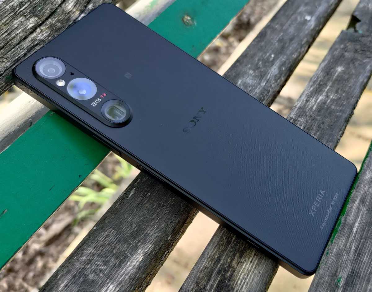 Sony Xperia 1 V baksida