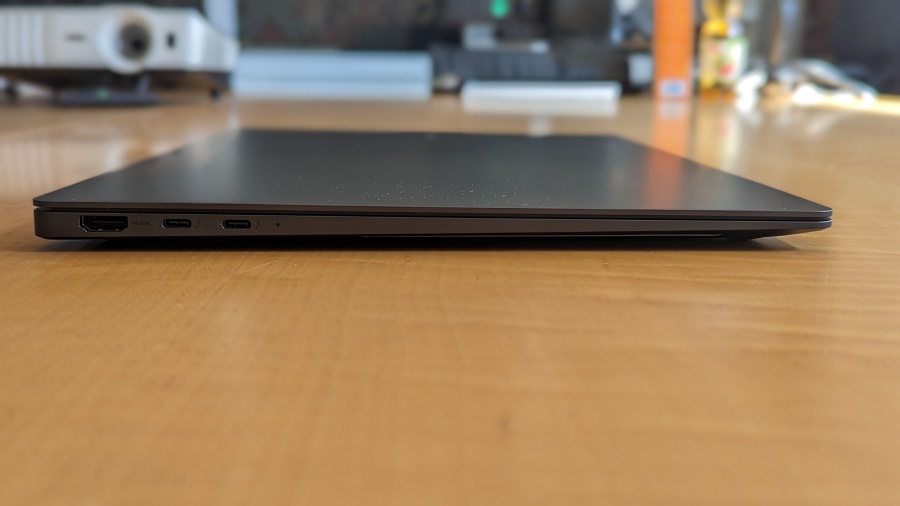 Samsung Galaxy Book 3 Pro_Anschlüsse links