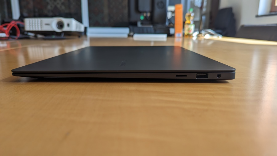 Samsung Galaxy Book 3 Pro_Anschlüsse rechts