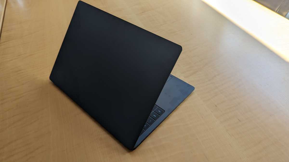 Samsung Galaxy Book 3 Pro_Deckel