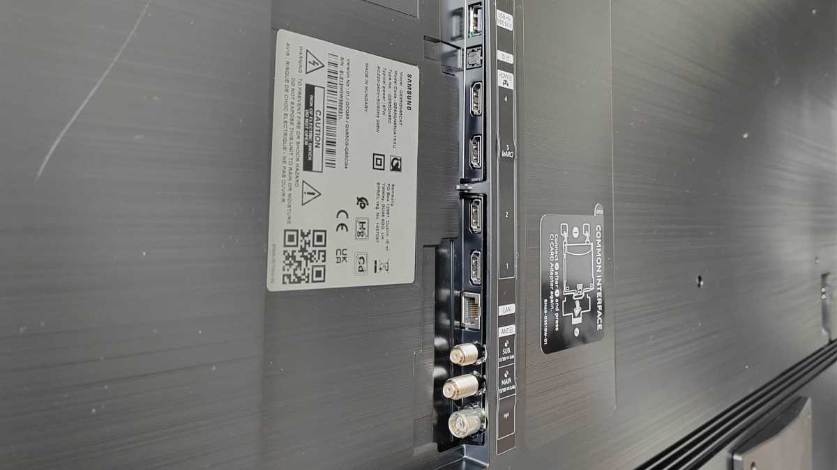 Samsung QN85C ports