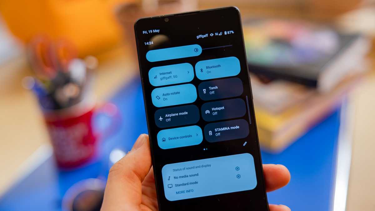 Sony Xperia 1 V quick settings
