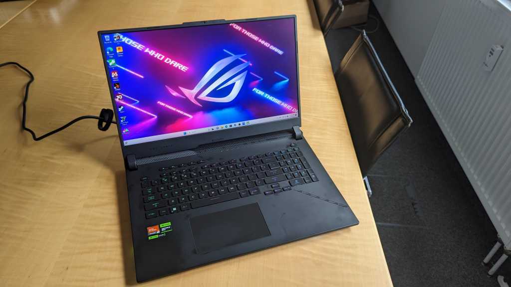 Image: Asus ROG Strix Scar 17: Schnellster Gaming-Laptop im Test dank RTX 4090 und Ryzen 7945HX