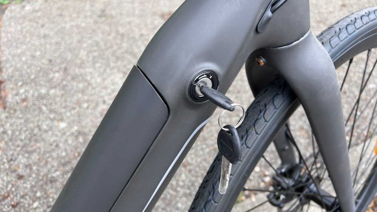 Urtopia Carbon 1 electric bike battery lock
