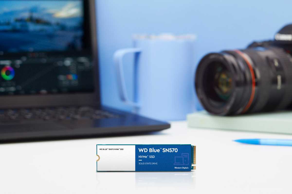 SSD WD Blue 570 con cámara fotográfica