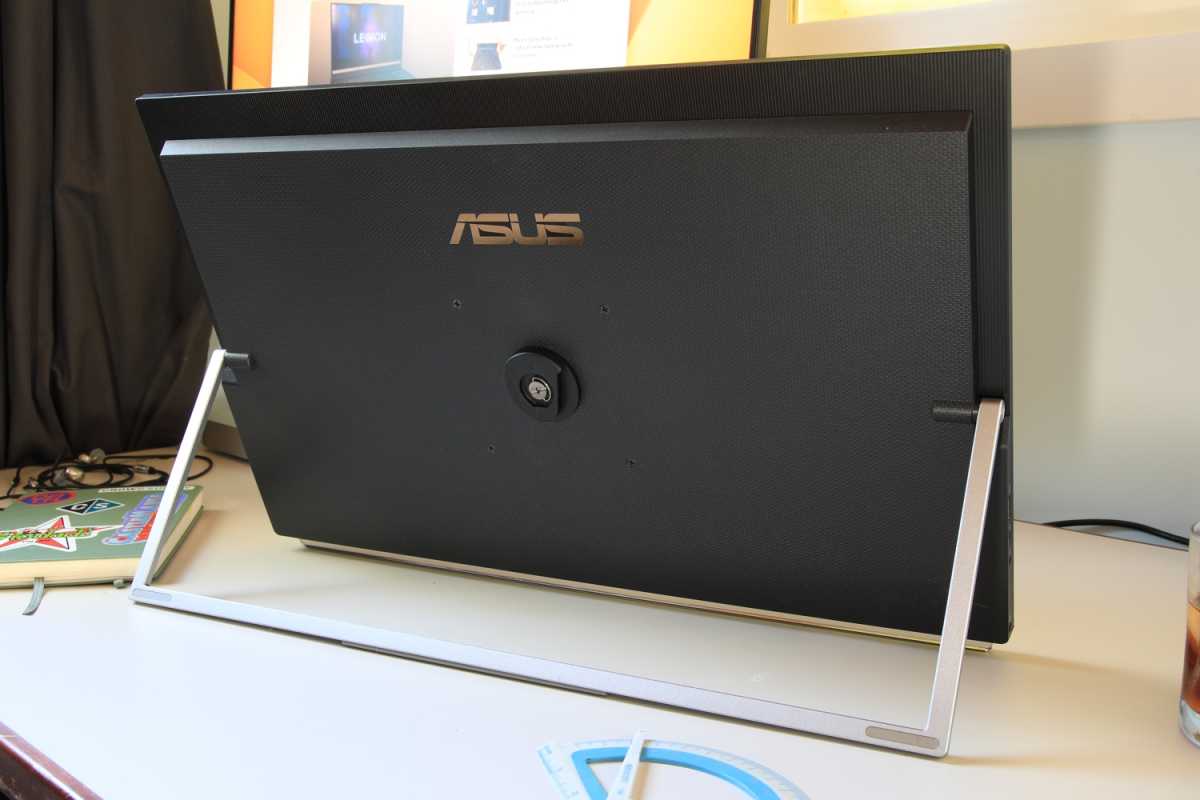 Absolutely MASSIVE 24-IN PORTABLE Monitor // Unboxing the Asus ZenScreen  MB249C 