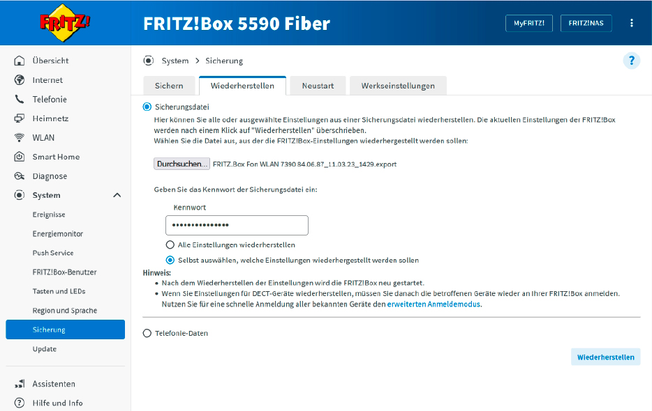 Um die Einstellungen auf den neuen Router zu übertragen, wählen Sie die .export-Datei der alten Fritzbox über „Durchsuchen…“ aus und gehen dann auf „Wiederherstellen“.