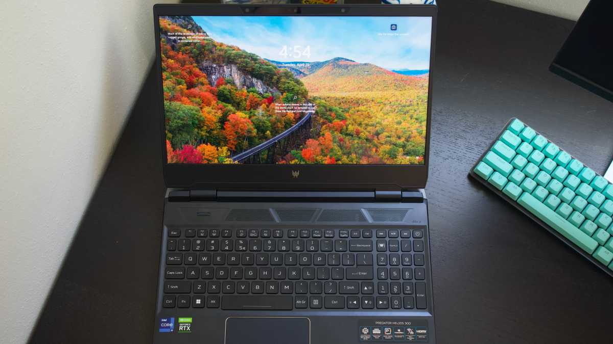 Acer Predator Helios 300 review: The 3D screen is a letdown