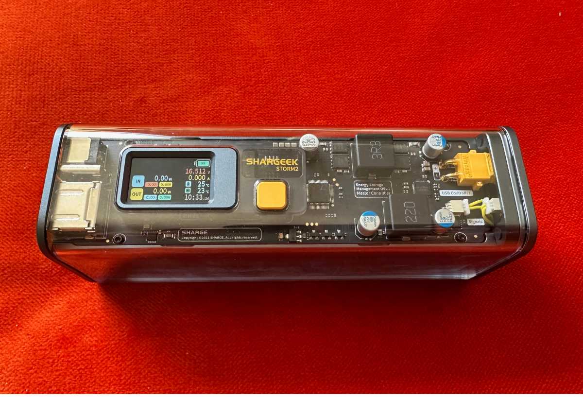 Shargeek Atom 2 orange bakgrund