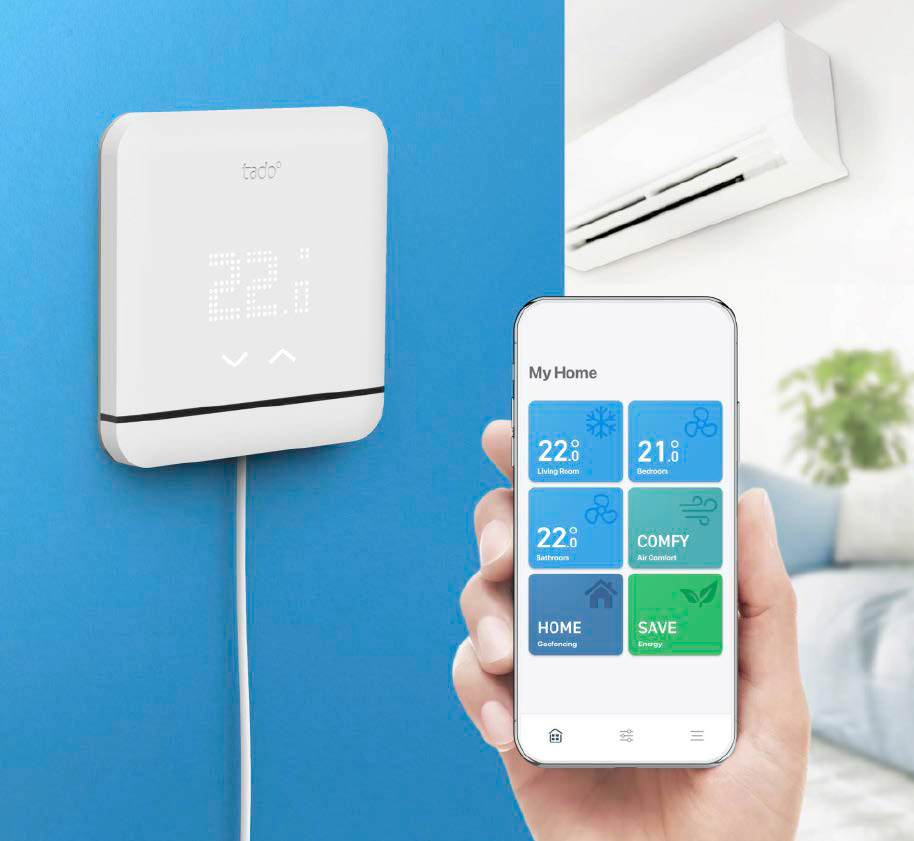 Die smarte Klimaanlagen-Steuerung von Tado steuert die Klimaanlage per Infrarot und verbindet sich mit dem WLAN. Unterstützt werden Google Assistant, Amazon Alexa und Apple Homekit.