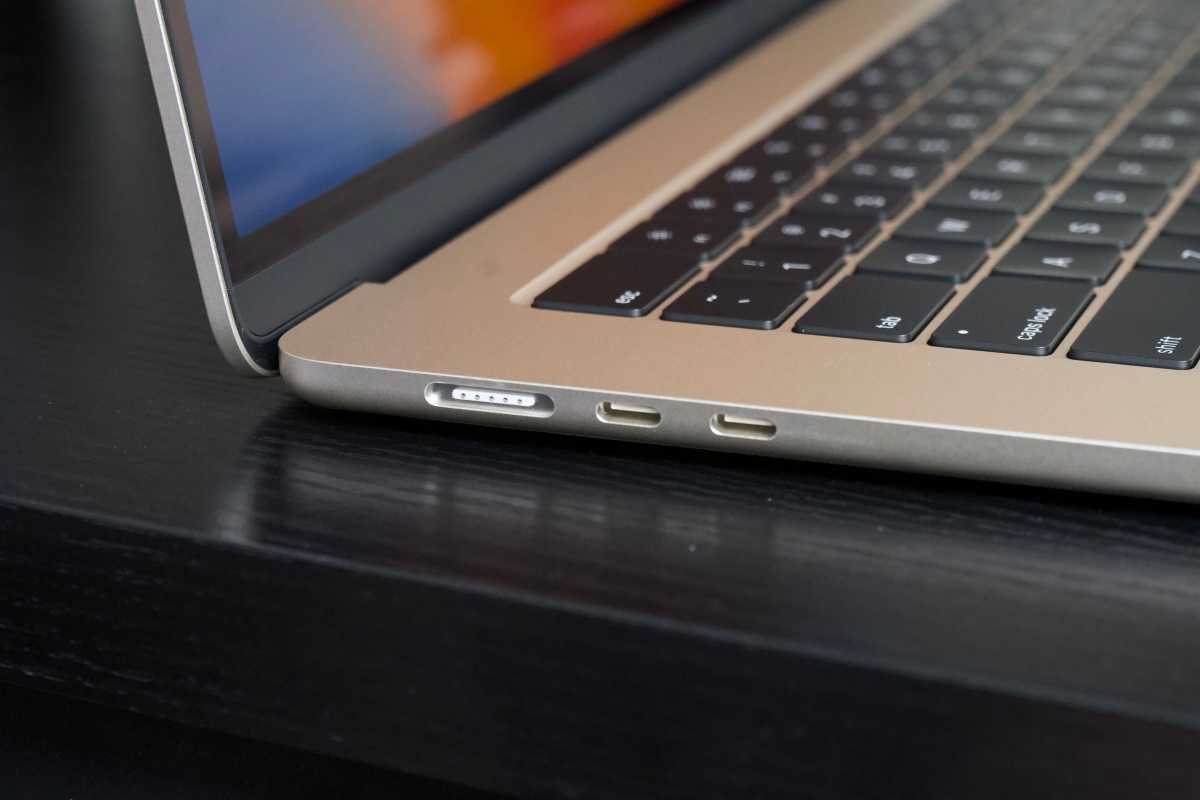 15-inch MacBook air vents