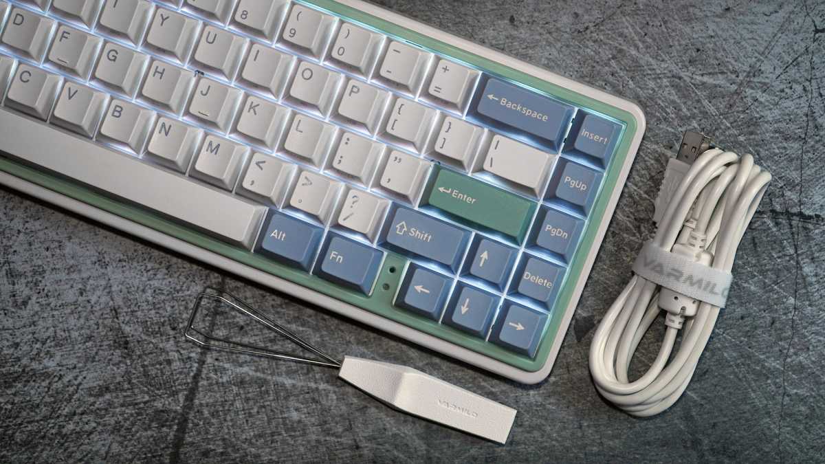 Varmilo Minilo VXB67 with cable and puller