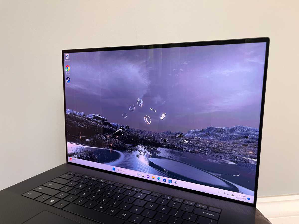 Dell XPS 17 display