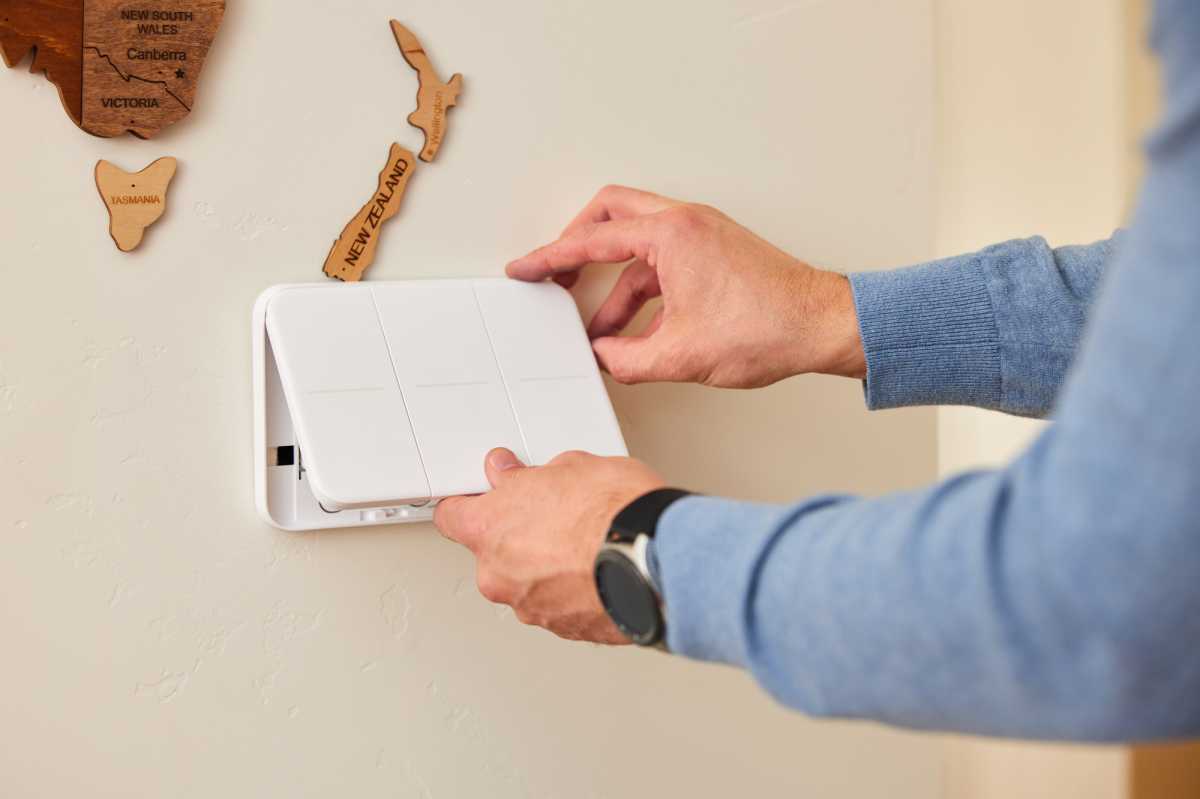 Installing a Vivint smart switch