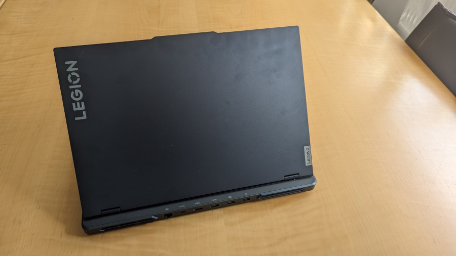Lenovo Legion Pro 5i_Deckel