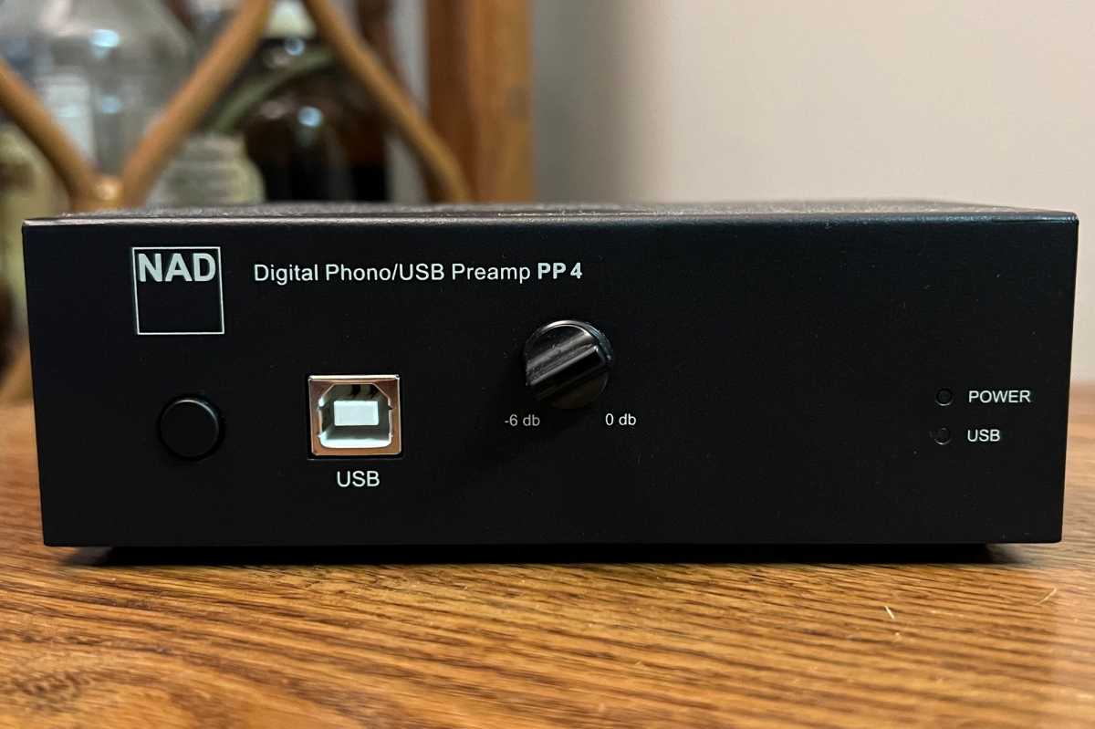 NAD PP 4 phono preamp