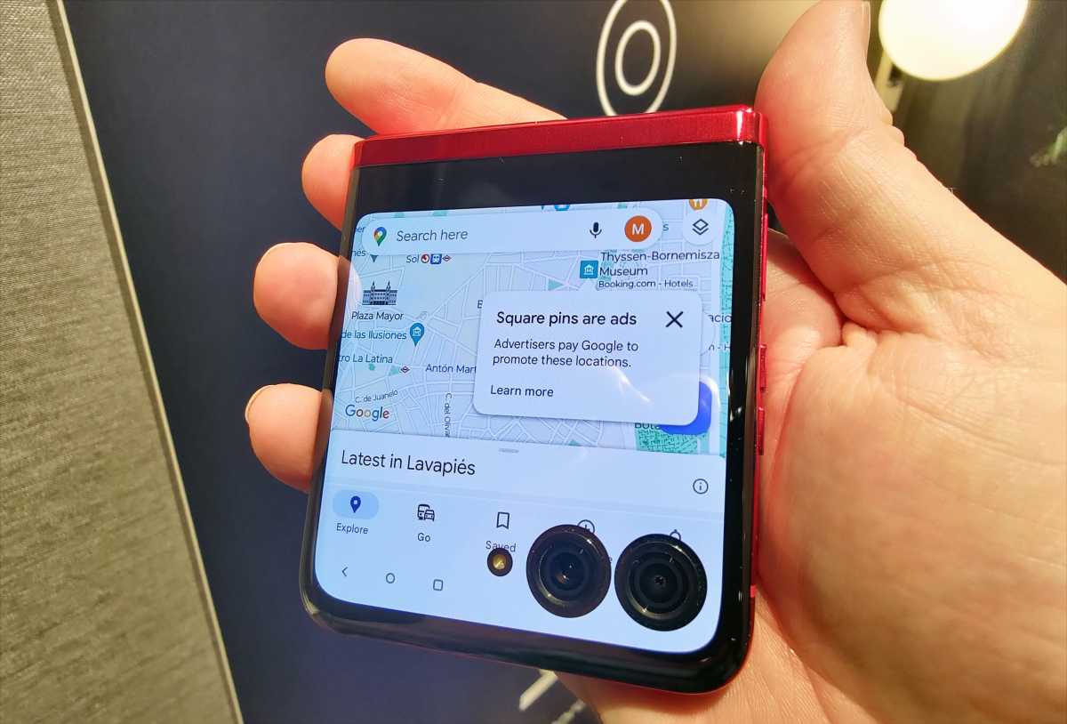 Motorola Razr 40 Ultra google maps