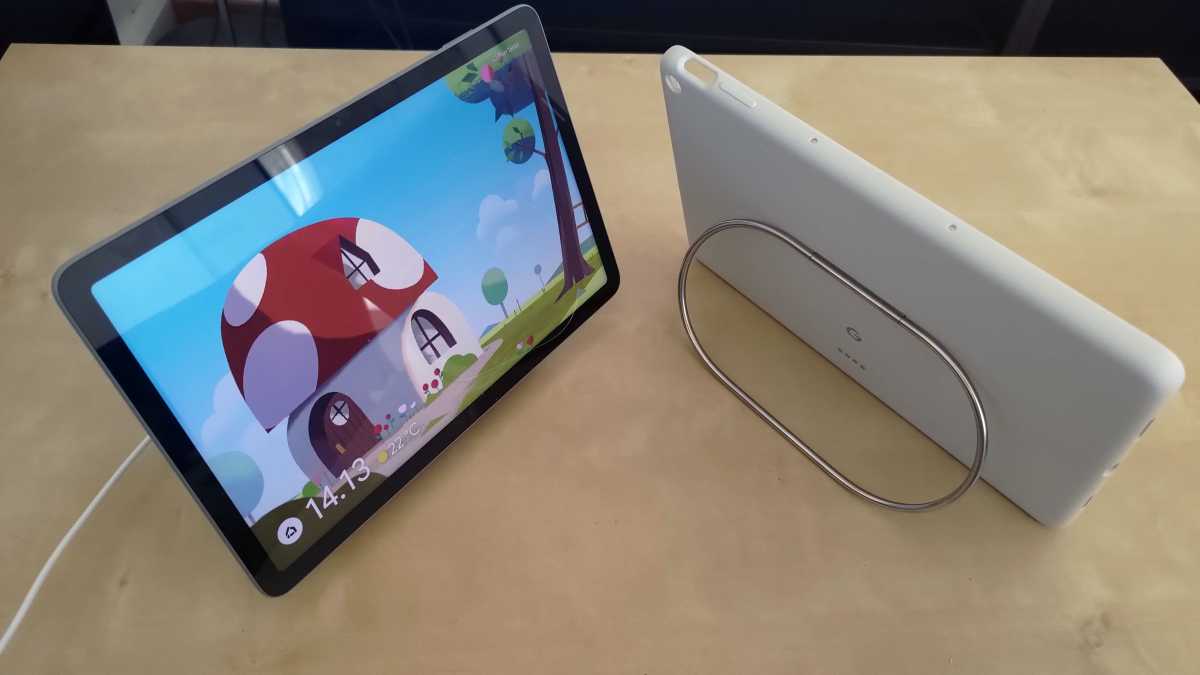 Google Pixel Tablet och fodral med stöd