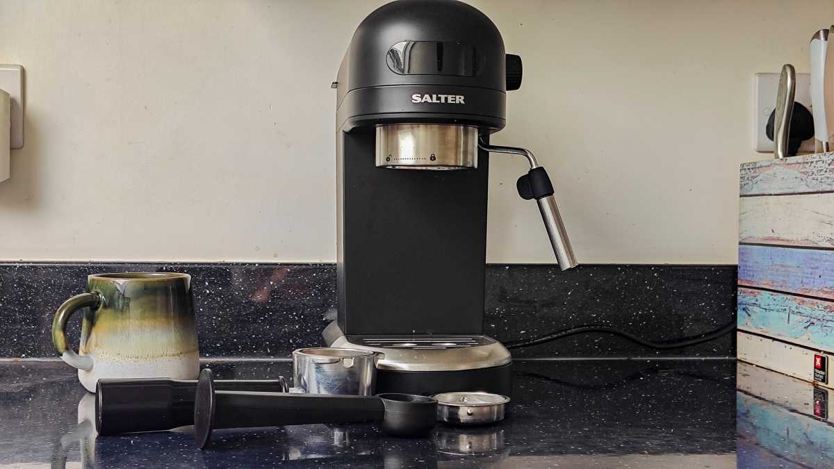 Salter Espirista coffee machine equipment and mug