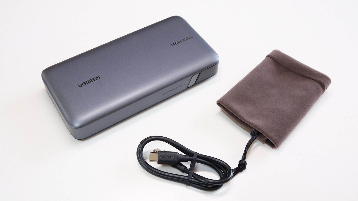 Ugreen 145 W Laptop Powerbank – stark und flach