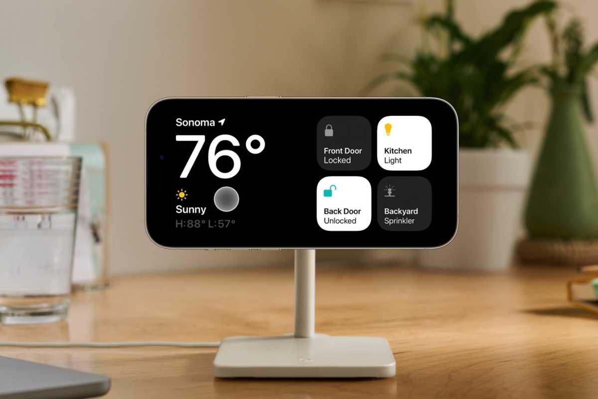 ios-17-standby-mode-brings-smart-display-like-features-to-iphone-oven